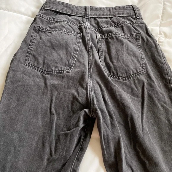 High Waisted Baggy Jeans - Picture 9 of 9